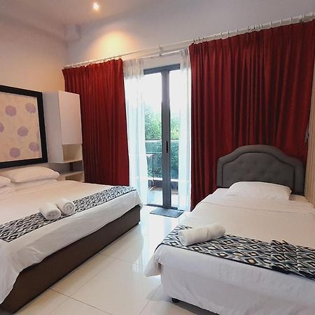Bulan Guesthouse Imago Kota Kinabalu Exterior foto