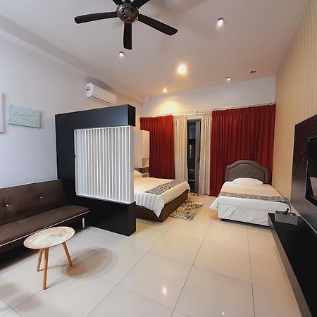 Bulan Guesthouse Imago Kota Kinabalu Exterior foto
