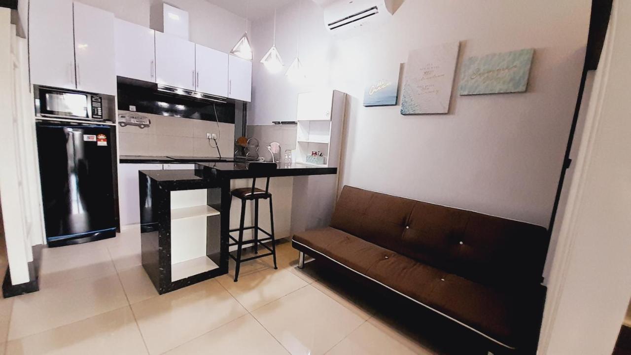 Bulan Guesthouse Imago Kota Kinabalu Exterior foto